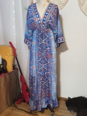 Blue Paisley V-Neck Maxi Dress